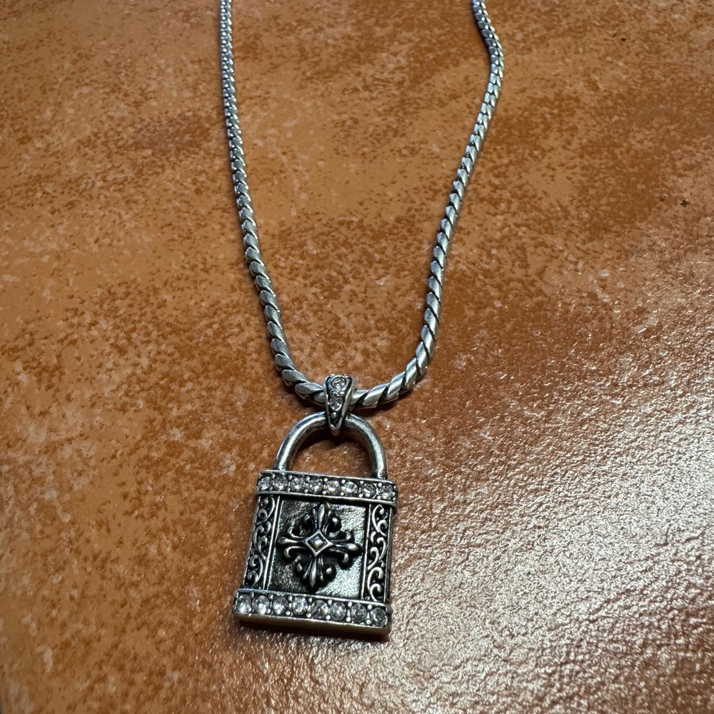 Elegant Silver Padlock Pendant Necklace